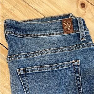 Sneak Peak boyfriend Jean.